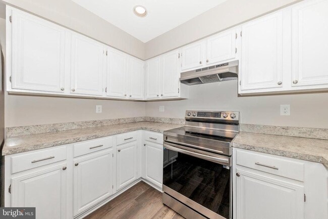 Building Photo - 6257 Light Point Pl