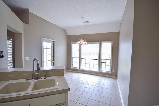 Building Photo - 1691 Rambling Brook Ln