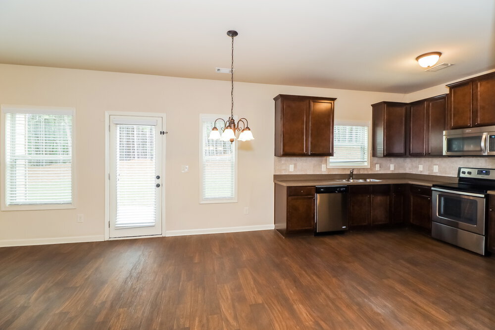 Building Photo - 1305 Little Hampton Dr