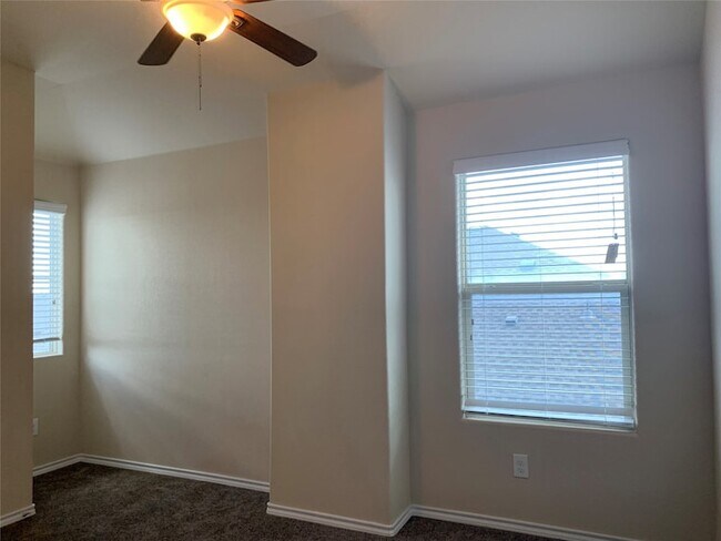 Building Photo - 6353 Eagle Lake Ct