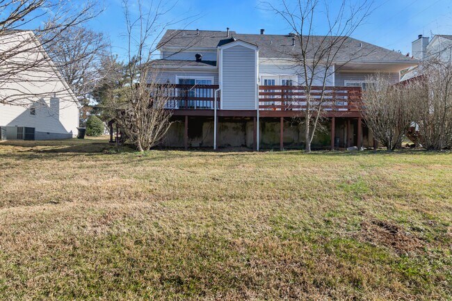 Building Photo - 1219 Carriage Park Dr