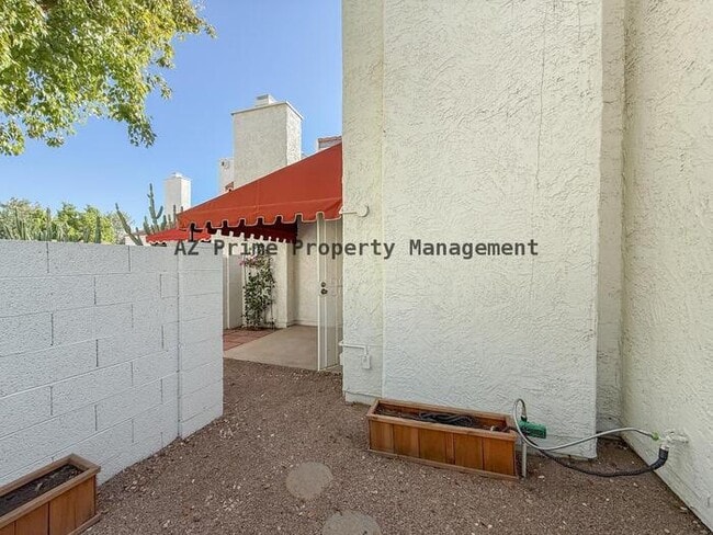 Building Photo - 13817 N 42nd St