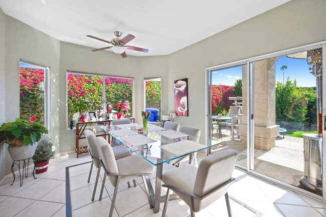 Building Photo - 48125 Vía Hermosa