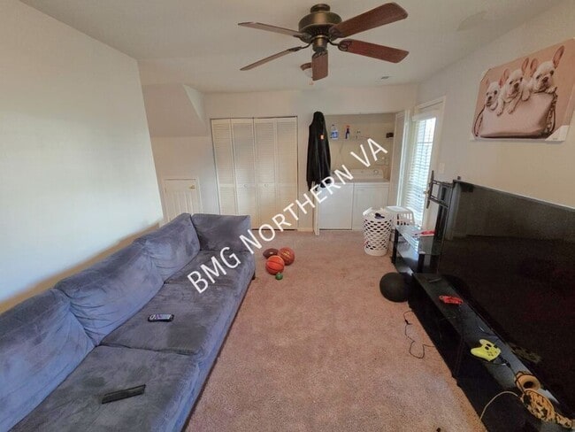 Building Photo - 12108 Wallower Way