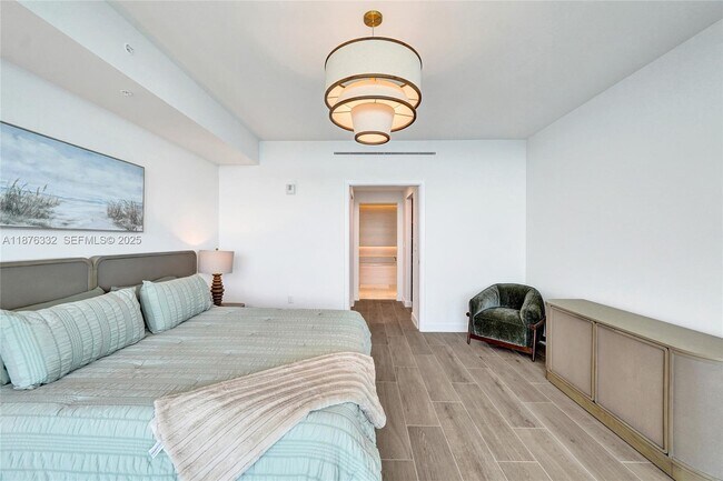 Building Photo - 900 N Ocean Blvd