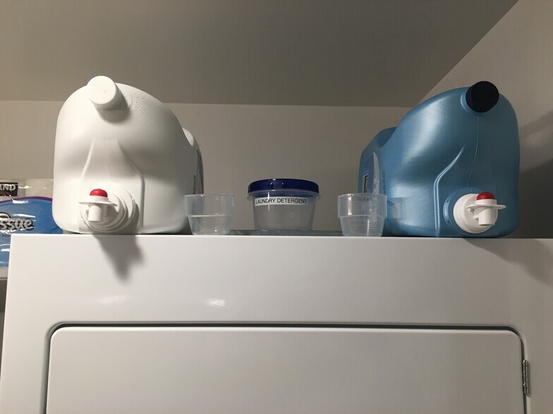 Building Photo - 2318 NE 51st St