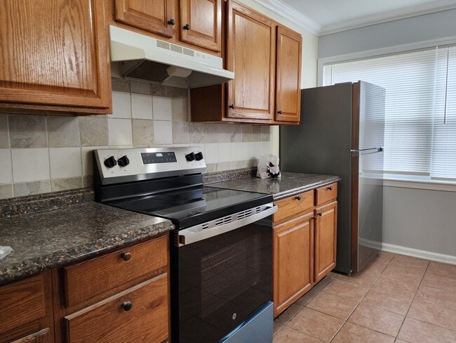 Building Photo - 10228 Winchester Ct