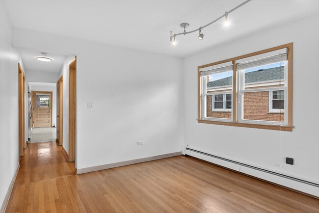 Building Photo - 8312 W Summerdale Ave