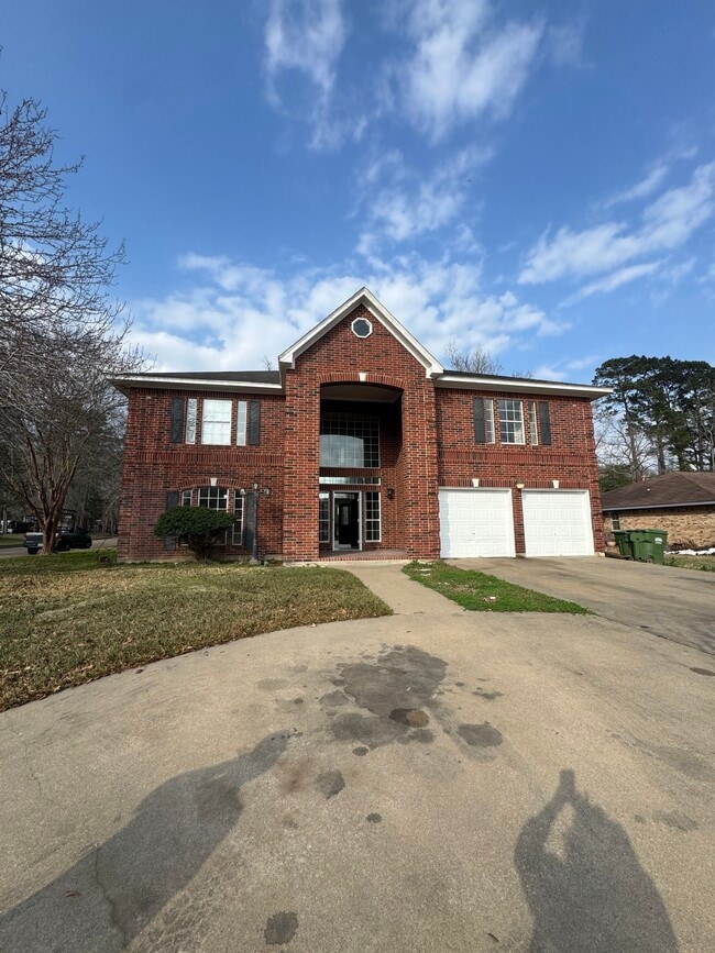 Building Photo - 201 Pebble Springs Ln