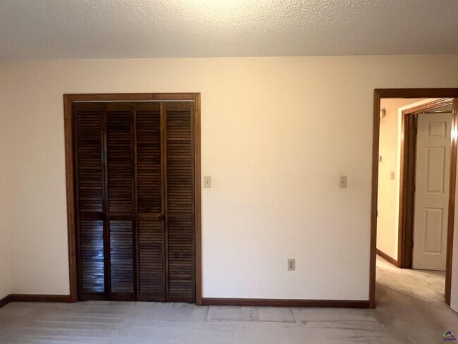 Building Photo - 178 Woodard Rd