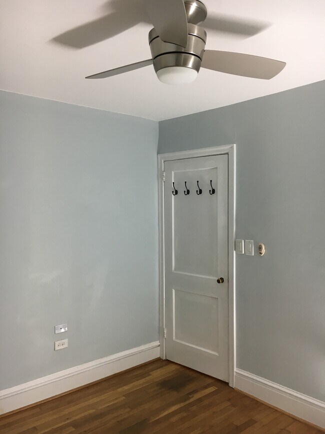 Building Photo - 912 Altavista Avenue