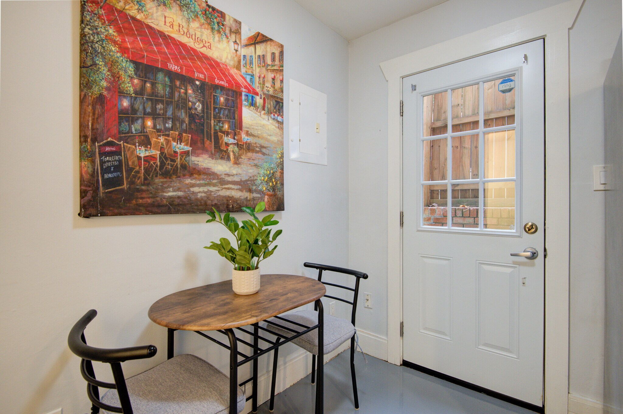 Building Photo - 636 Chipley Ave