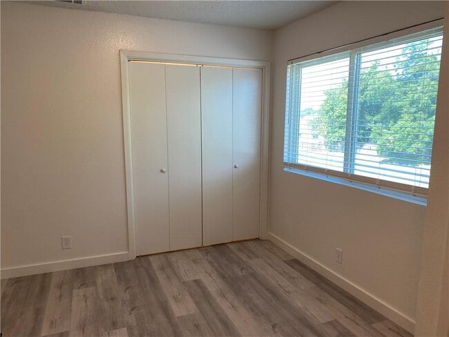 Building Photo - 2305 Cedrick Cove