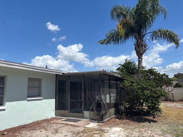 Building Photo - 619 Richmond St