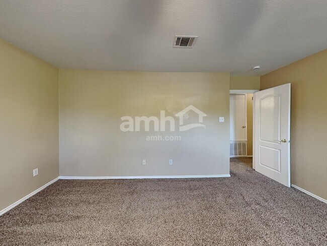 Building Photo - 7537 Marble Ridge Dr