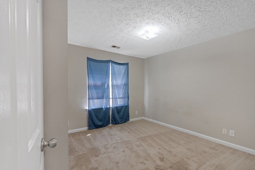 Building Photo - 2927 Jim Owens Rd NW