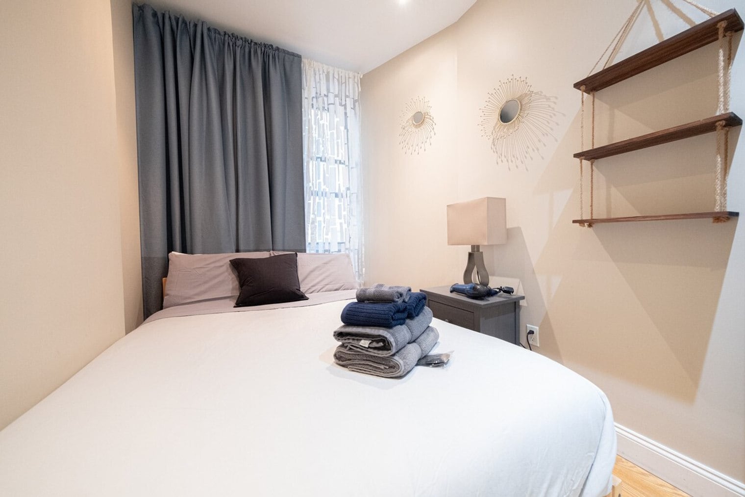 Building Photo - 5 W 101st St