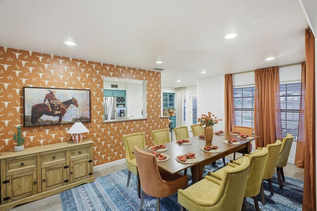 Building Photo - 2915 Quail Oak St