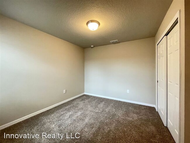Building Photo - 2475 Sweet Viburnum Wy