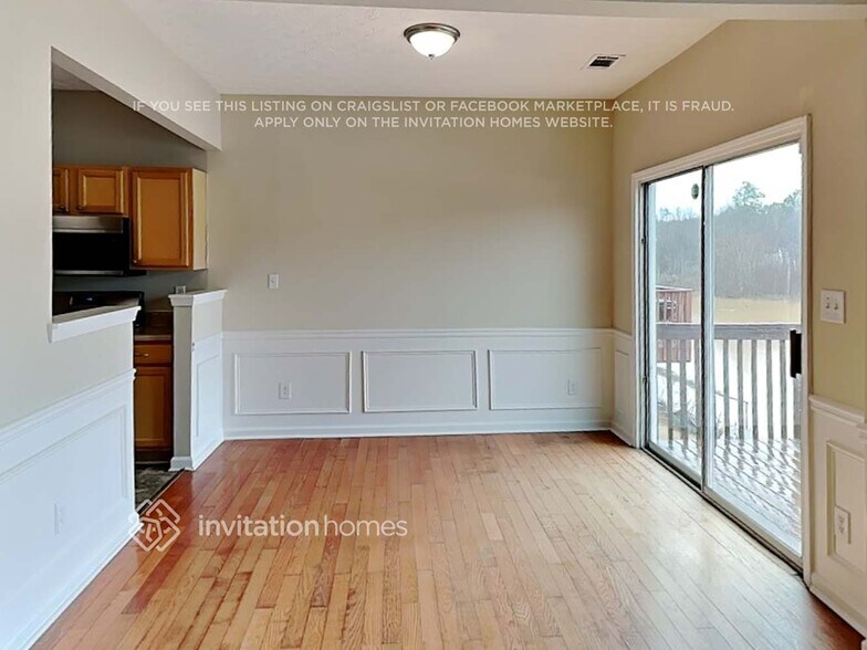 Building Photo - 511 Pondweed Dr