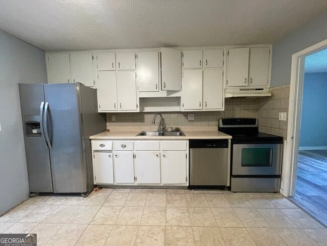 Building Photo - 5568 Rock Garden Ct NW