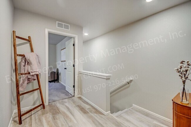 Building Photo - 2726 Barnstormer St