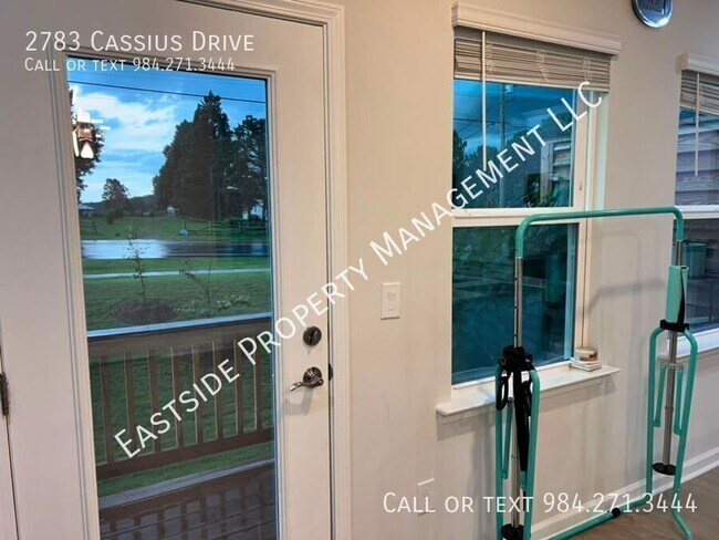 Building Photo - 2783 Cassius Dr