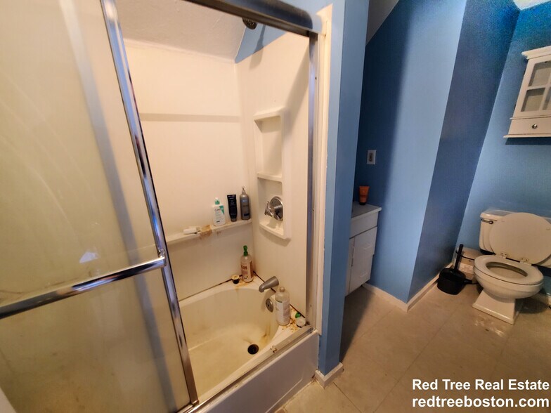 Building Photo - 217 Boston Ave