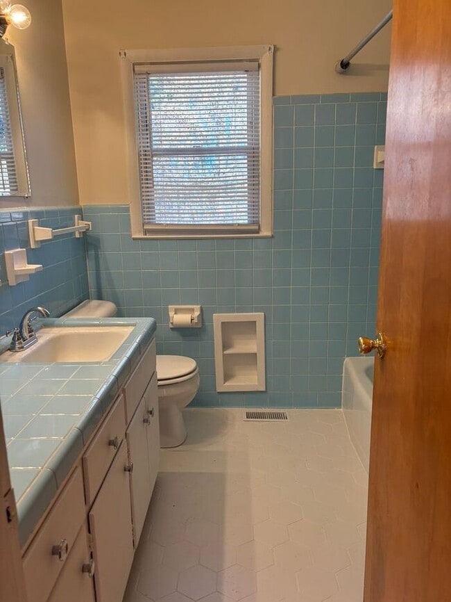 Building Photo - 7522 Decatur Dr