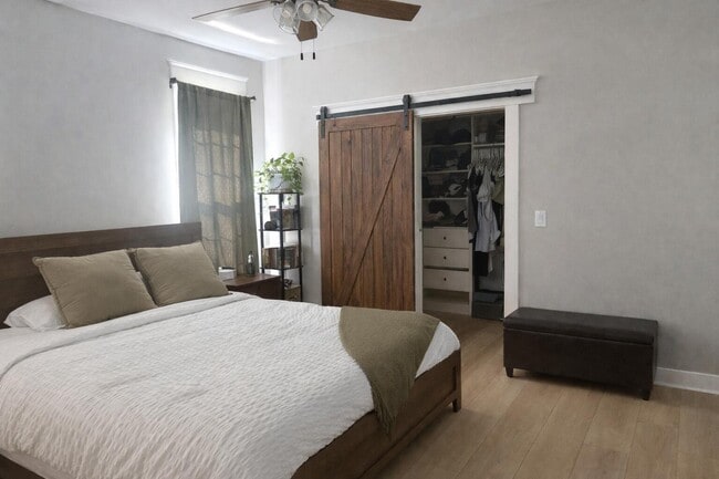 Building Photo - 133 Nuit Ln