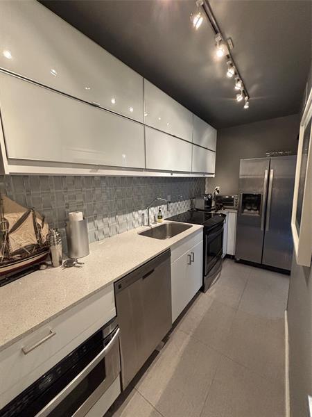 Building Photo - 1200 West Ave