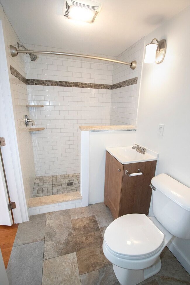 Building Photo - 85 Belknap St