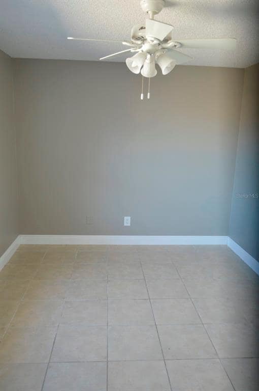 Building Photo - 6525 Manila Palm Way