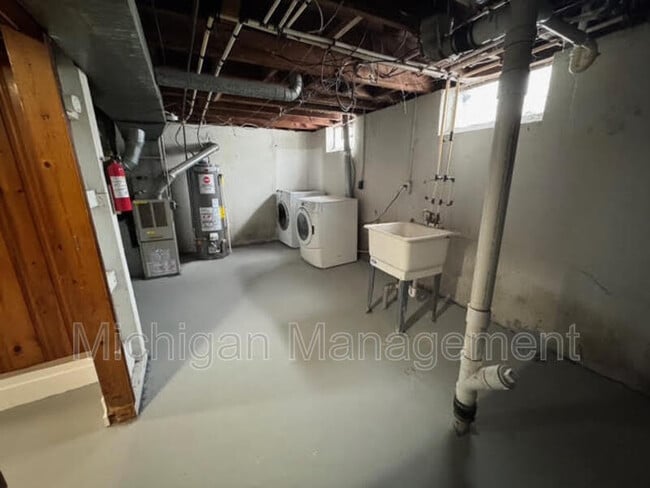 Building Photo - 26431 Monticello St