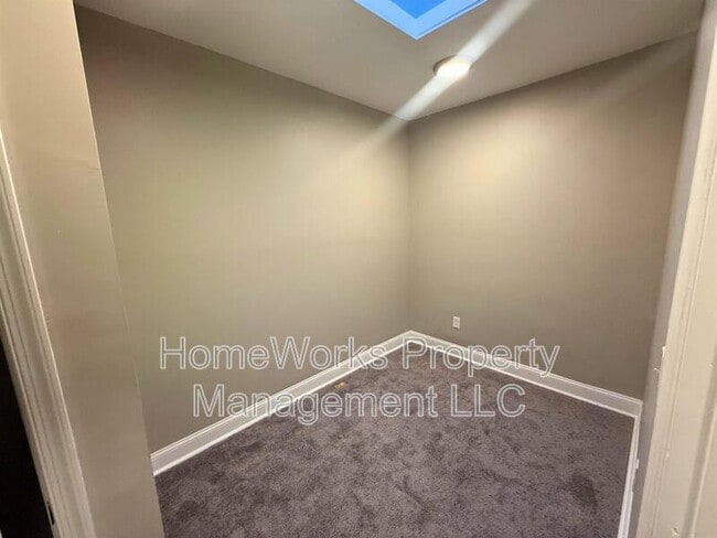 Building Photo - 1243 Washington Blvd