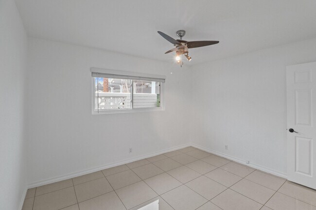 Building Photo - 2518 S Sierra Madre