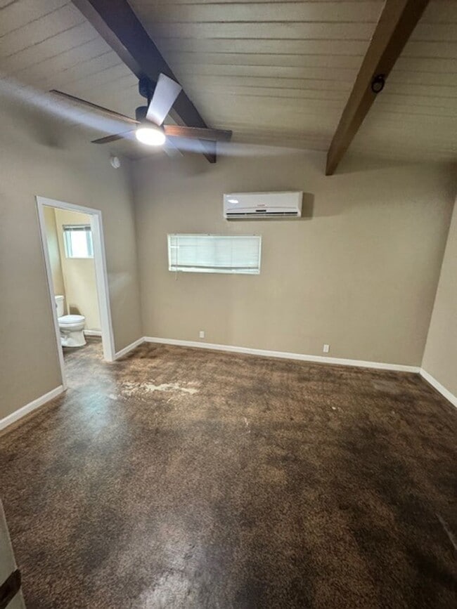 Building Photo - Available for Move In 3 Bed, 2.5 Bath Home...