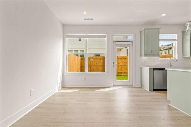 Building Photo - 206 Auburn Valley Wy