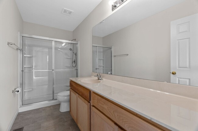 Building Photo - Charming 3-Bedroom Home