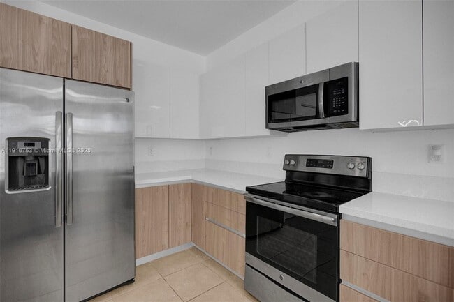 Building Photo - 3504 W 94th St