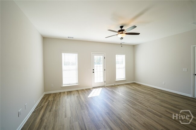 Building Photo - 118 Exmoor Circle