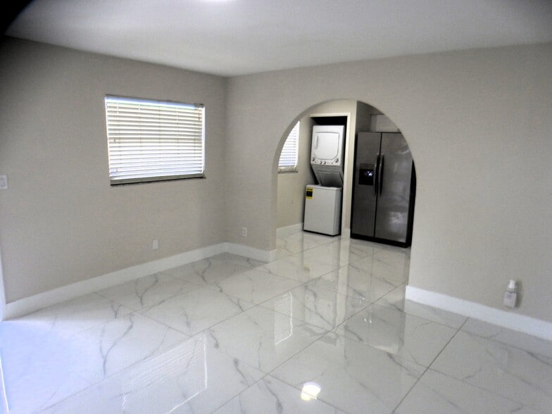 Building Photo - 4773 Orange Grove Blvd