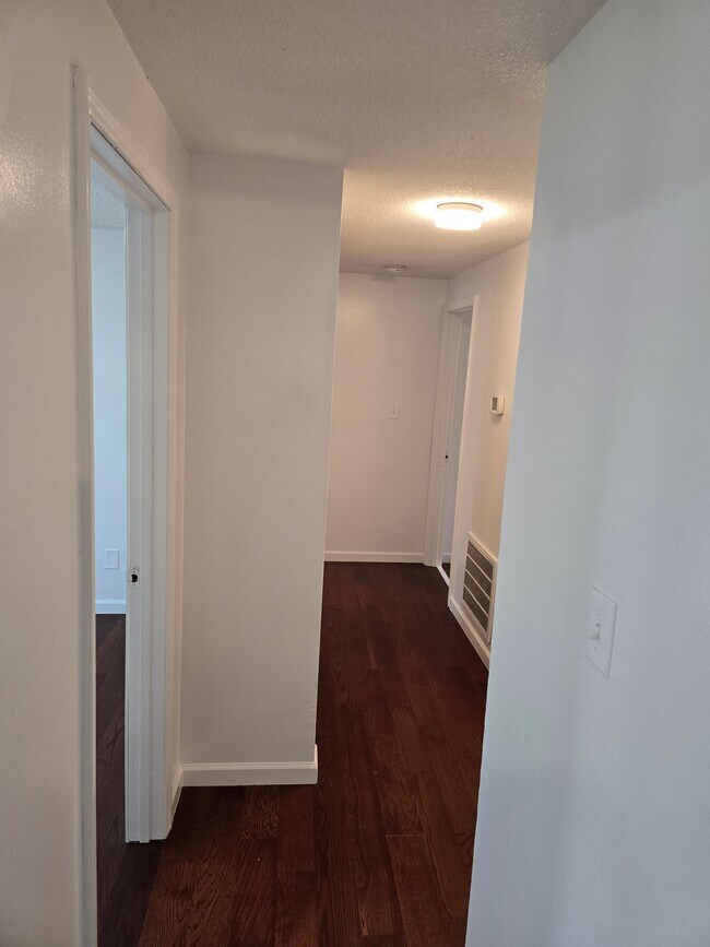 Building Photo - 3226 Piney Grove Rd