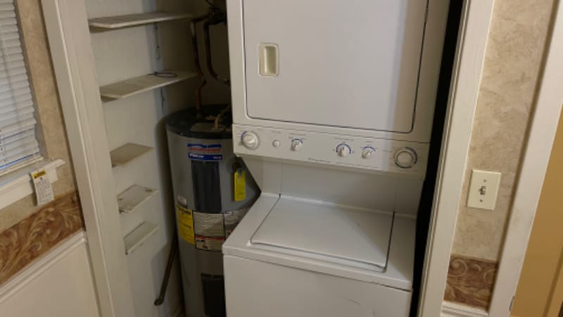 Building Photo - 1603 W Elm St