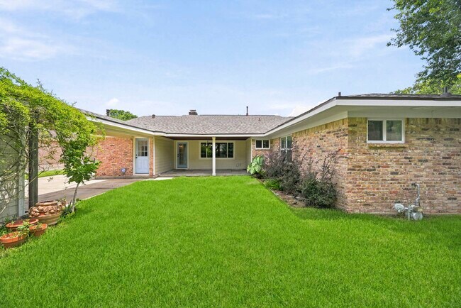 Building Photo - 6131 Yarwell Dr