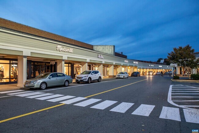 Building Photo - 163 Hessian Hills Way