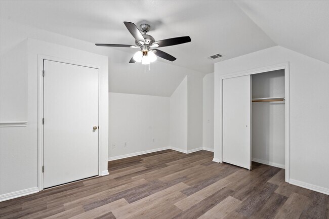 Building Photo - 2908 Whisper Oaks Ln