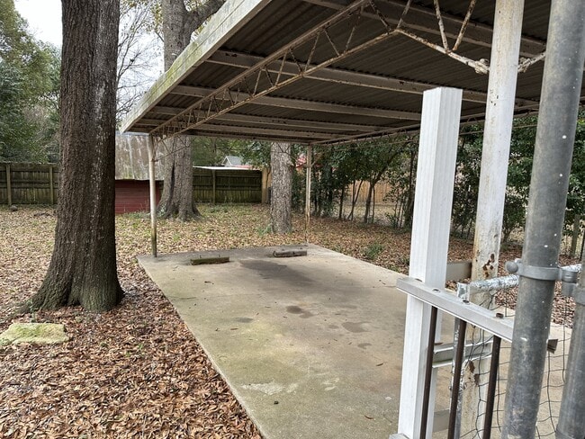 Building Photo - 329 Sanford Ave