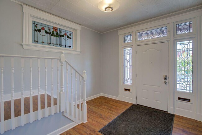 Building Photo - 1629 Hoffner St