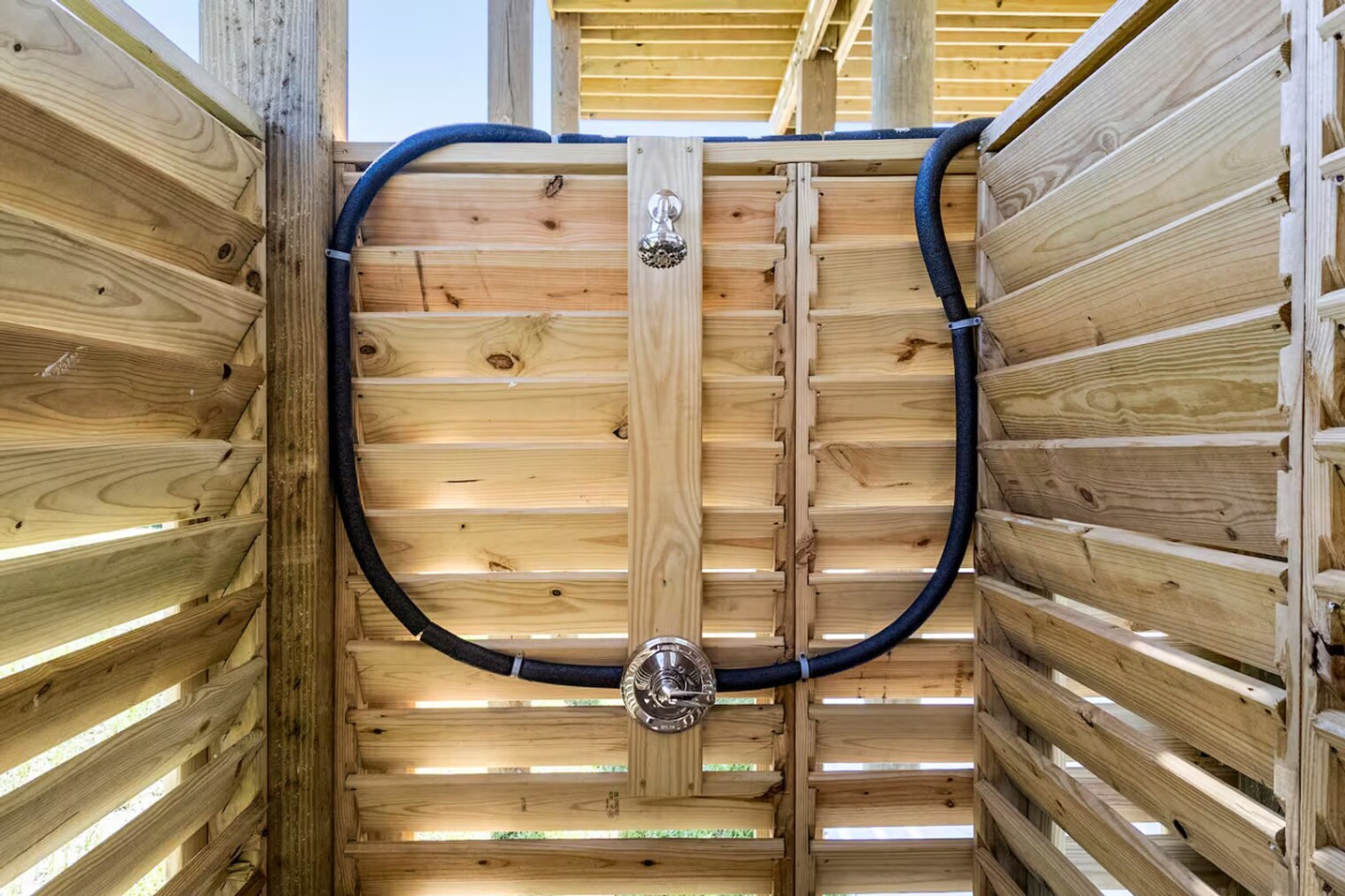 Building Photo - 1062 Cedar Ln